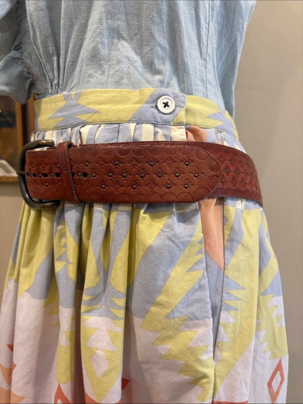 Vintage Lauren Ralph Lauren Brown Leather Western Studded Embossed Belt sz Large - Picture 3 of 16
